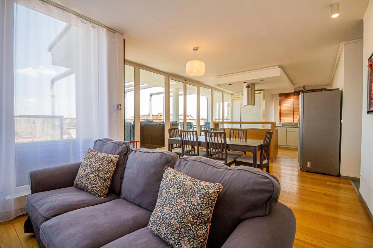Luxury Apartment With Balcony In Downtown Budapest Exterior photo