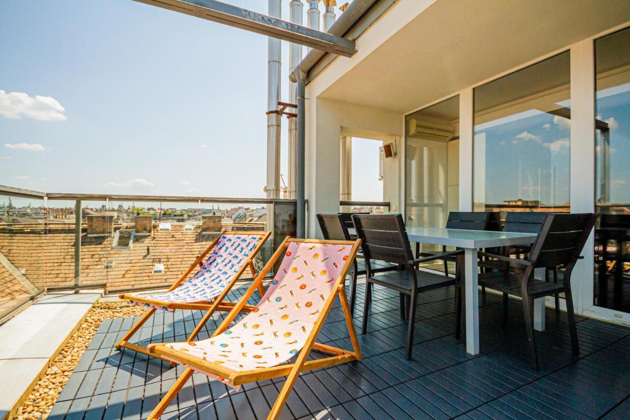 Luxury Apartment With Balcony In Downtown Budapest Exterior photo