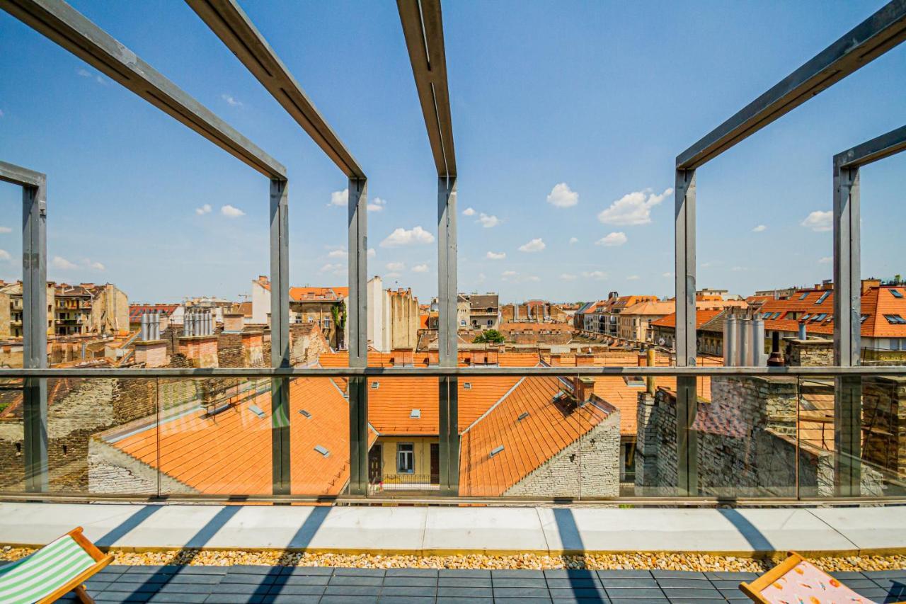 Luxury Apartment With Balcony In Downtown Budapest Exterior photo