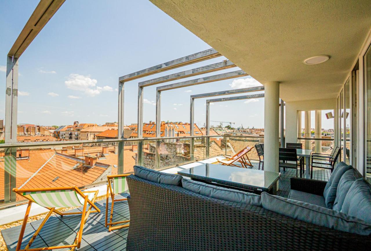 Luxury Apartment With Balcony In Downtown Budapest Exterior photo