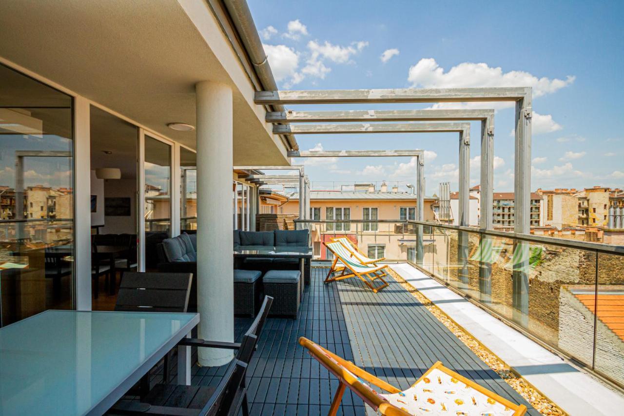 Luxury Apartment With Balcony In Downtown Budapest Exterior photo