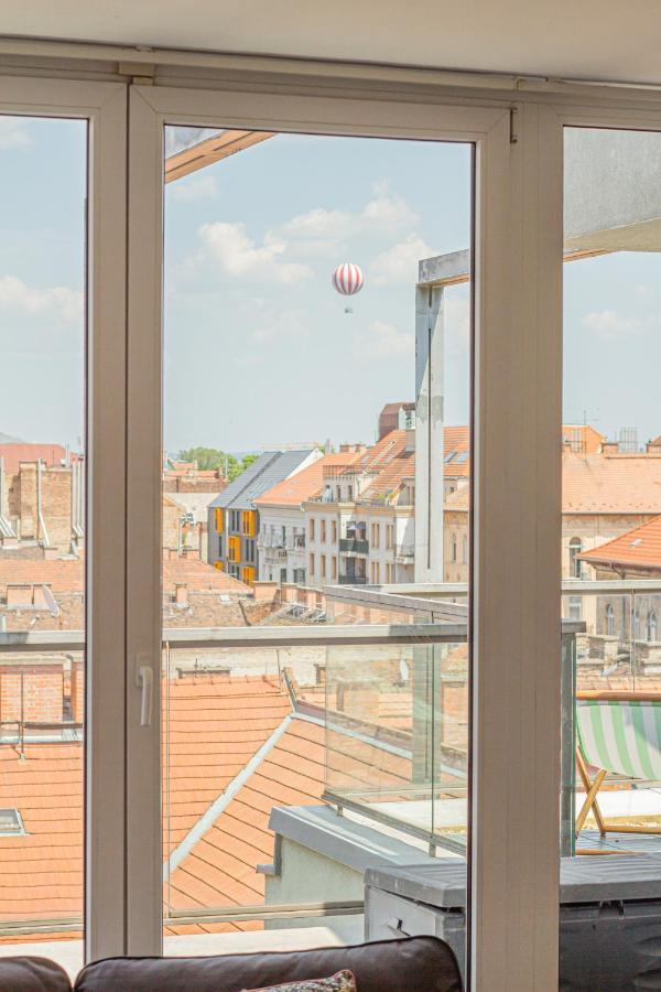 Luxury Apartment With Balcony In Downtown Budapest Exterior photo